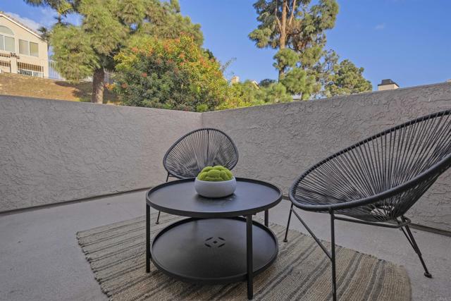 Detail Gallery Image 8 of 36 For 405 Sanibelle Circle #27,  Chula Vista,  CA 91910 - 2 Beds | 2 Baths