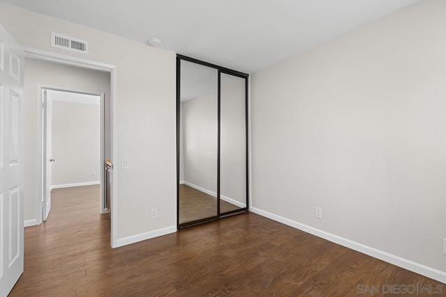 4041 Tynebourne Cir, San Diego CA: https://media.crmls.org/mediaz/50fecbb4-a602-4e1c-b923-80cfc170aab2.jpg
