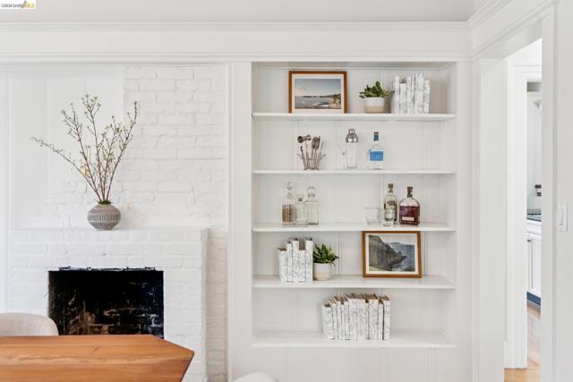 Image 12 of 60 For 2035 Francisco St