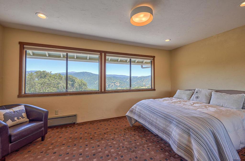 https://media.crmls.org/mediaz/5101189d-c60d-48ab-a81d-81af8d3d1355.jpg?preset=X-Large