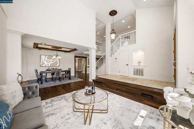 Image 14 of 60 For 812 Beaver Creek Ct