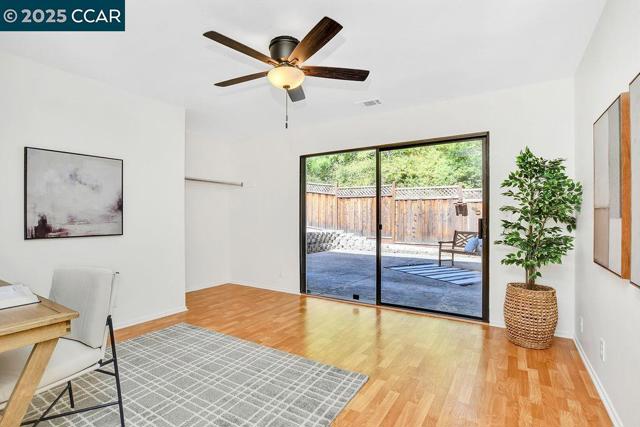 4782 Starflower Dr, Martinez CA: https://media.crmls.org/mediaz/51026219-cc27-4019-a6eb-70b1e8b9e20d.jpg