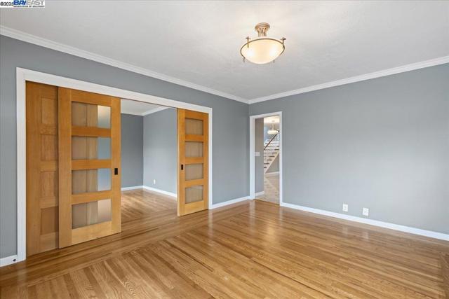 1672 Crescent Avenue, Castro Valley CA: https://media.crmls.org/mediaz/51029cd2-d53b-4d10-bc3f-ebd1e4233fd8.jpg