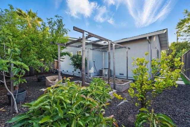 6374 Camden Avenue, San Jose CA: https://media.crmls.org/mediaz/5103951c-0199-417c-9845-d47088a3b3e5.jpg