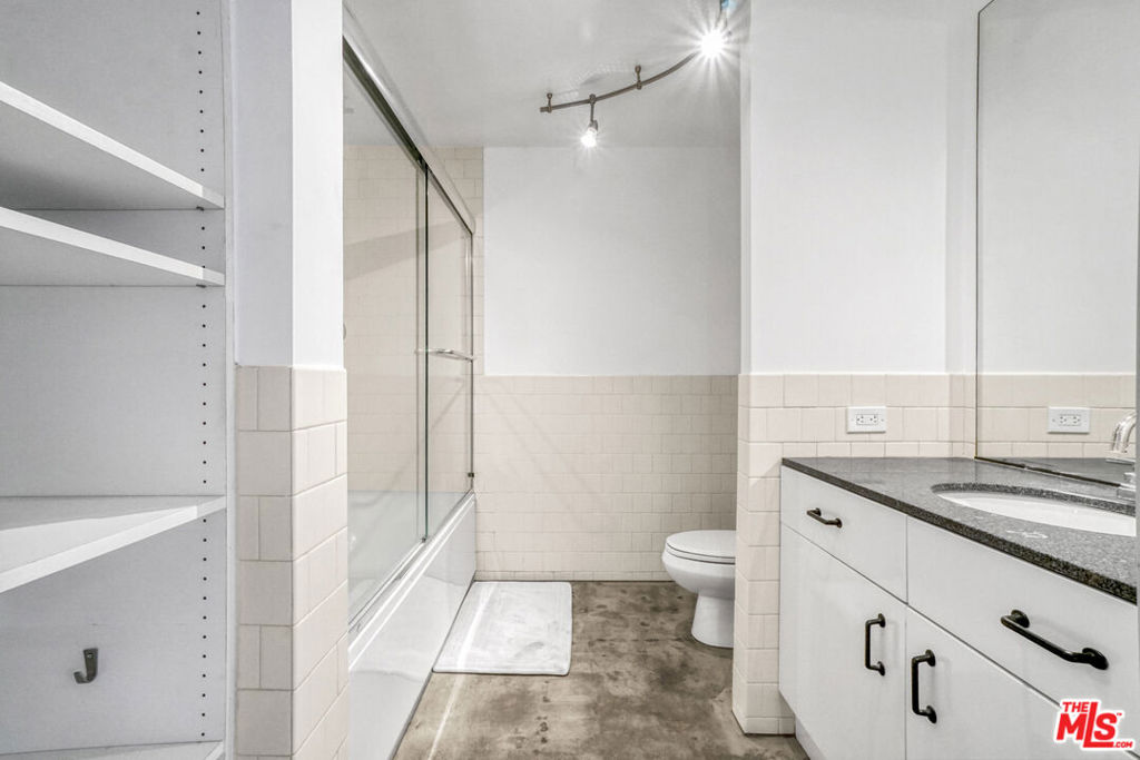 5105349A Eaf5 4691 Af7F 3E817Bde2E88 746 S Los Angeles Street #310, Los Angeles, Ca 90014 &Lt;Span Style='BackgroundColor:transparent;Padding:0Px;'&Gt; &Lt;Small&Gt; &Lt;I&Gt; &Lt;/I&Gt; &Lt;/Small&Gt;&Lt;/Span&Gt;