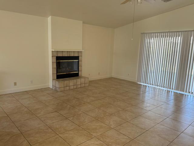 51580 Avenida Villa, La Quinta CA: https://media.crmls.org/mediaz/510589ed-1ac8-4c5d-9a38-a55b70844cf5.jpg