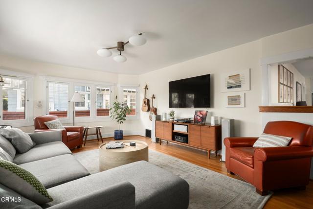 Detail Gallery Image 7 of 37 For 501 Douglas St, Pasadena,  CA 91104 - 3 Beds | 2 Baths