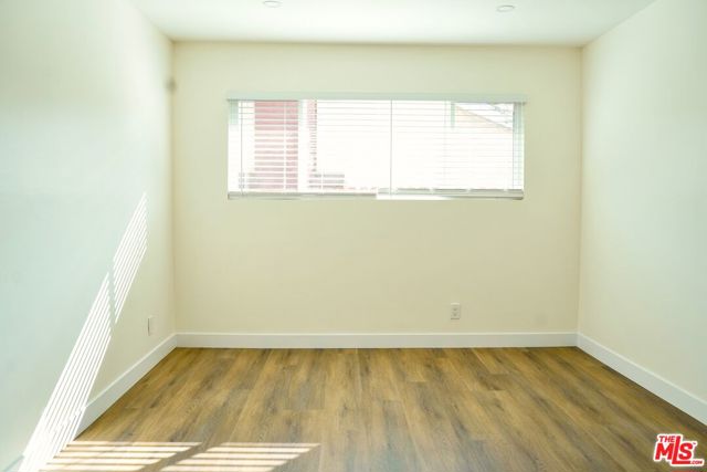 Image 19 of 55 For 960 Los Robles Avenue
