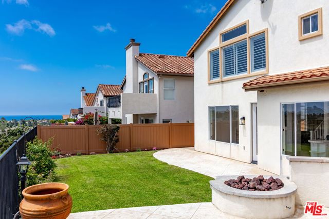 1537 Turquoise Drive, Carlsbad CA: https://media.crmls.org/mediaz/51089446-25f5-476a-a9b0-3078b82c6fba.jpg