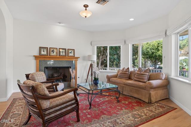 Detail Gallery Image 9 of 70 For 131 San Miguel Dr, Camarillo,  CA 93010 - 4 Beds | 2/1 Baths