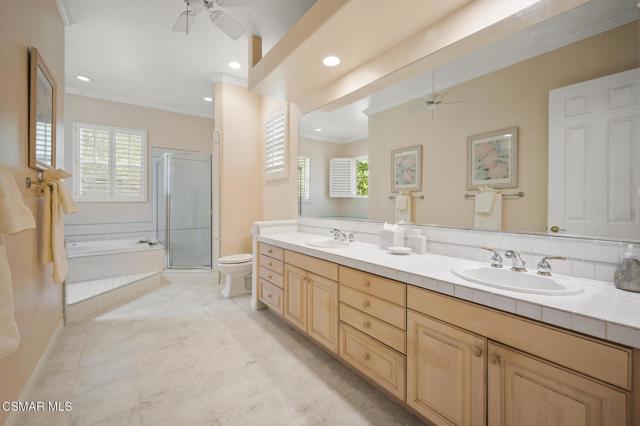 1662 E Janss Road, Thousand Oaks CA: https://media.crmls.org/mediaz/510a0191-90a4-4bb5-97cd-e68175c92ce0.jpg