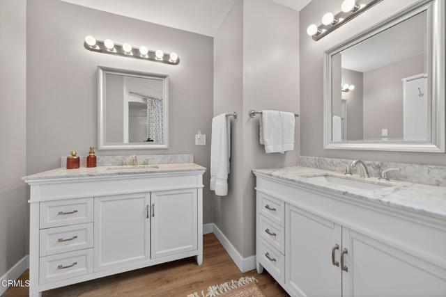 176 Chaucer Lane, Ventura CA: https://media.crmls.org/mediaz/510a0502-da88-4f91-8333-7c81a80451c6.jpg