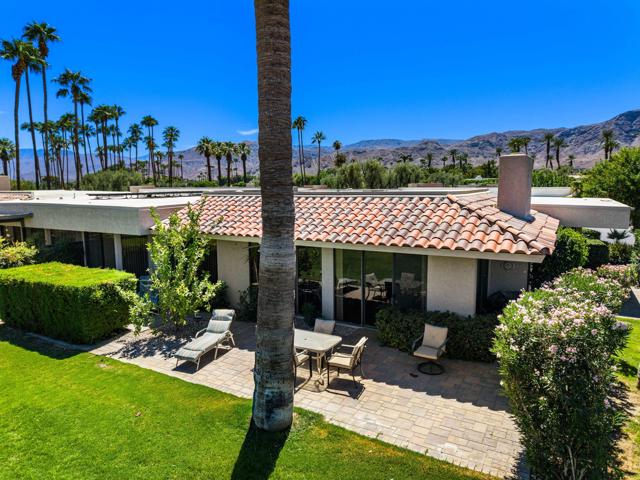 140 Columbia Drive, Rancho Mirage CA: https://media.crmls.org/mediaz/510a59b5-7efa-416a-8fa4-f99bafb6a2b7.jpg