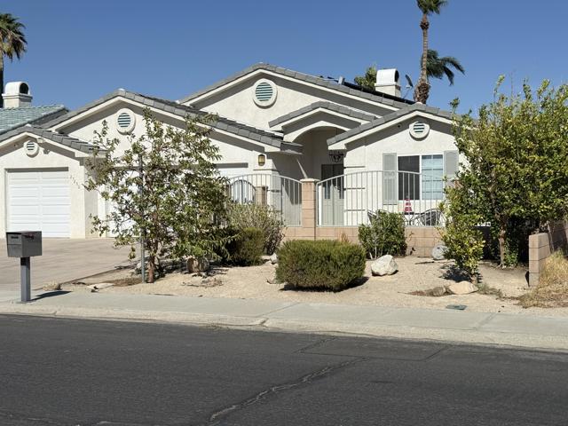 27250 Nortada Drive, Cathedral City CA: https://media.crmls.org/mediaz/510abcdc-6642-47c7-9181-90779629fc34.jpg