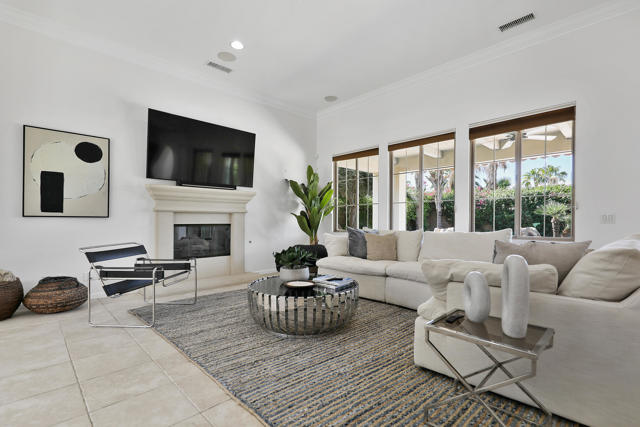 Image 6 of 38 For 81961 Contento Street