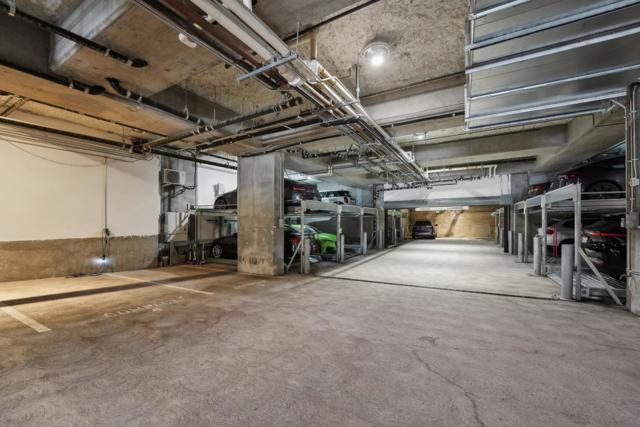 1 S Park Street, San Francisco CA: https://media.crmls.org/mediaz/510c1c67-5374-4245-9b4e-987d2645fcb5.jpg