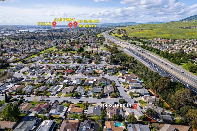 474 Oliver St, Milpitas CA: https://media.crmls.org/mediaz/510c69d7-70af-4537-a991-2267958b62f9.jpg