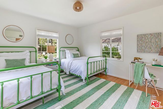 10999 Ojai Santa Paula Road, Ojai CA: https://media.crmls.org/mediaz/510cf98b-e878-456c-a2aa-0914e47b500b.jpg