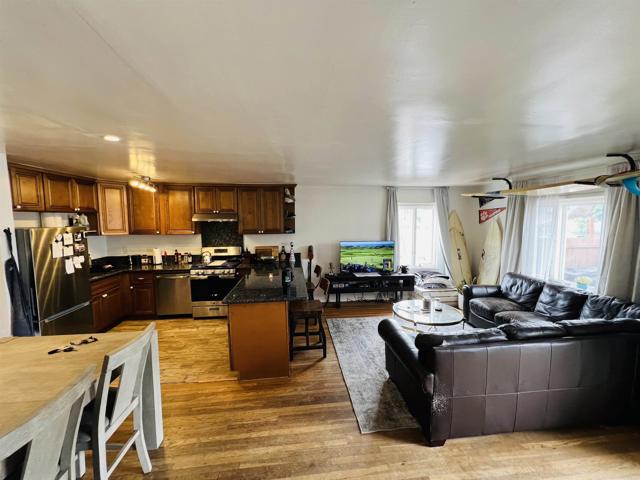 Detail Gallery Image 16 of 40 For 3943 Ingraham St, San Diego,  CA 92109 - – Beds | – Baths