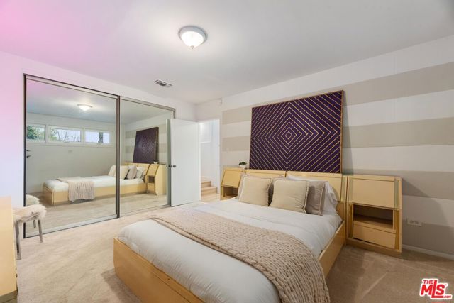 4041 Davana Road, Sherman Oaks CA: https://media.crmls.org/mediaz/510f7835-efd0-490d-b54e-c1b878271b12.jpg