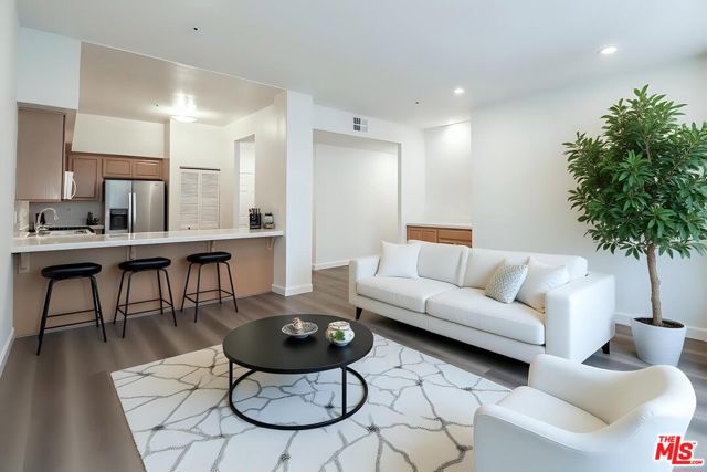 Drew Fenton | 11920 Goshen Avenue Los Angeles CA | MLS: 7426301 Drew Fenton | 11920 Goshen Avenue Los Angeles CA | MLS: 7426301