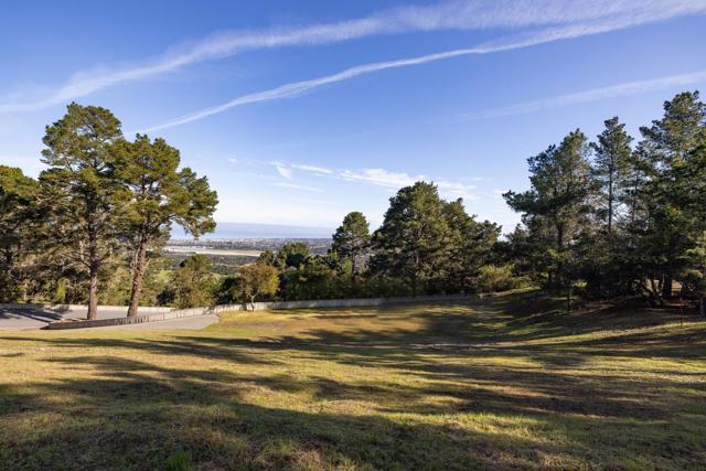 25540 Via Malpaso, Carmel CA: https://media.crmls.org/mediaz/510fee27-fa08-425b-a07a-ebc60bf7d9fe.jpg
