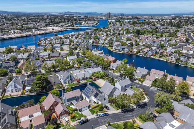 604 Waterbury, Foster City CA: https://media.crmls.org/mediaz/511044ca-23d3-46ff-b49c-2c5888a42042.jpg