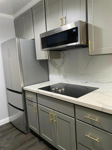 417 Piccadilly Place, San Bruno CA: https://media.crmls.org/mediaz/511059e9-b8cd-4977-8415-524593c1e0d9.jpg