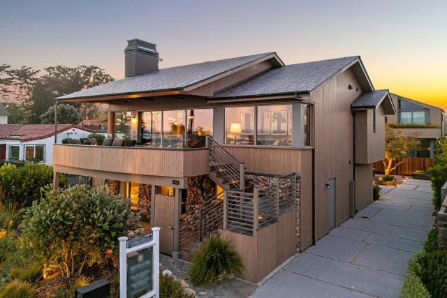 1122 W Cliff Drive, Santa Cruz CA: https://media.crmls.org/mediaz/5113e38e-e3c0-46b2-a2f0-76eae20a2b6e.jpg