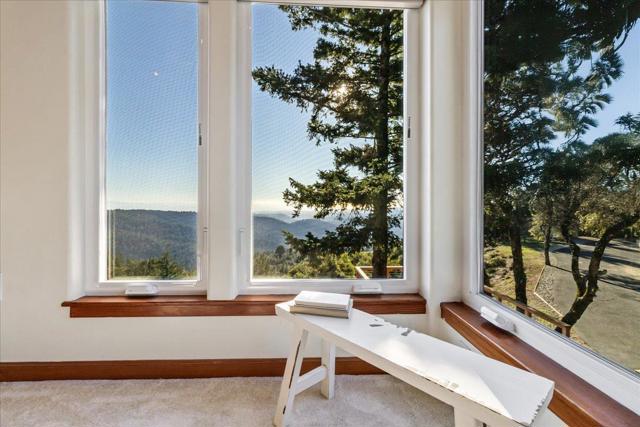 580 Rancho Prieta Road, Los Gatos CA: https://media.crmls.org/mediaz/51148e7b-f28b-46fd-b75a-31934ec44c90.jpg