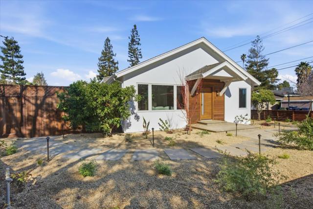 655 Washington Street, Los Altos CA: https://media.crmls.org/mediaz/5116855b-e427-48b3-95de-7b99000dce21.jpg