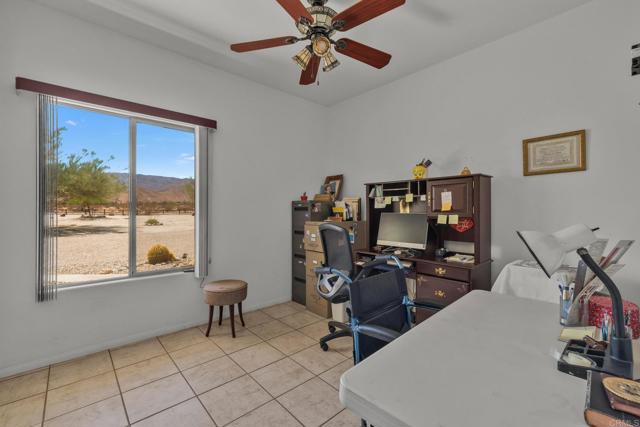 Detail Gallery Image 11 of 29 For 373 Ocotillo Cir, Borrego Springs,  CA 92004 - 3 Beds | 2 Baths
