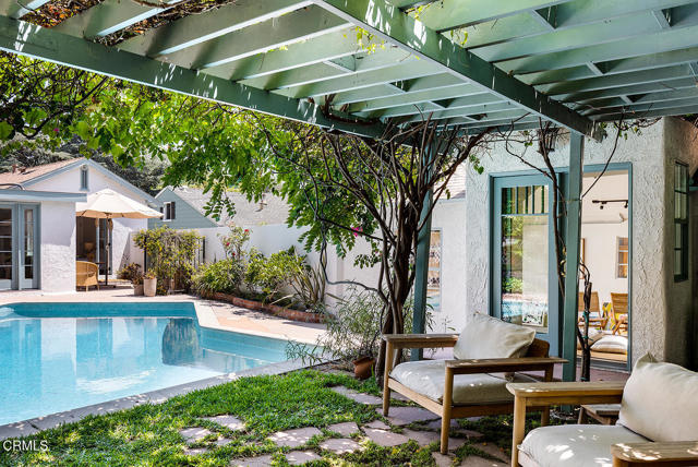 1159 N Chester Avenue, Pasadena CA: https://media.crmls.org/mediaz/51195eb5-45fc-46e1-9114-454b3ffd5951.jpg