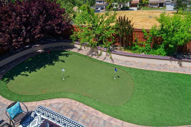 7160 Eagle Ridge Drive, Gilroy CA: https://media.crmls.org/mediaz/51199702-c281-44c0-a5d6-8d06784b2207.jpg