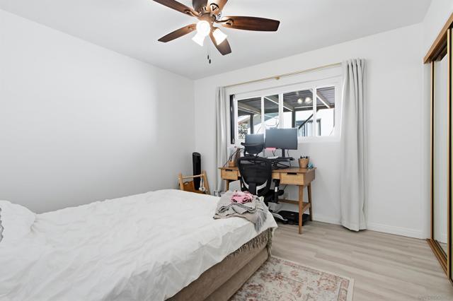 1654 LINWOOD ST, San Diego CA: https://media.crmls.org/mediaz/5119b441-c102-4b5a-a475-918ee0a21dbf.jpg