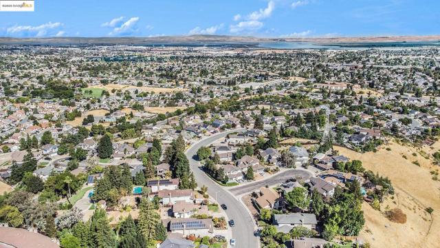 3523 Tabora Drive, Antioch CA: https://media.crmls.org/mediaz/5119b863-6be0-4a53-bd1e-20d13cbc56e6.jpg