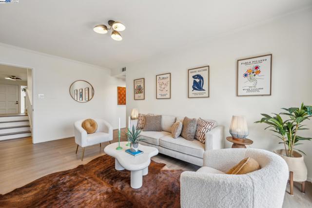 471 JOOST AVENUE, San Francisco CA: https://media.crmls.org/mediaz/511a3cb7-a07c-42ee-a502-7e933868aadf.jpg
