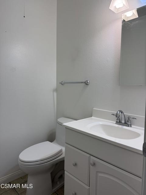 1373 Ramona Drive, Newbury Park CA: https://media.crmls.org/mediaz/511b2d38-a023-48b8-ba6f-aa2380ea0d5b.jpg
