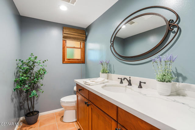 356 Laguna Terrace, Simi Valley CA: https://media.crmls.org/mediaz/511bbcf5-9519-4de2-b8f8-a9b574049006.jpg