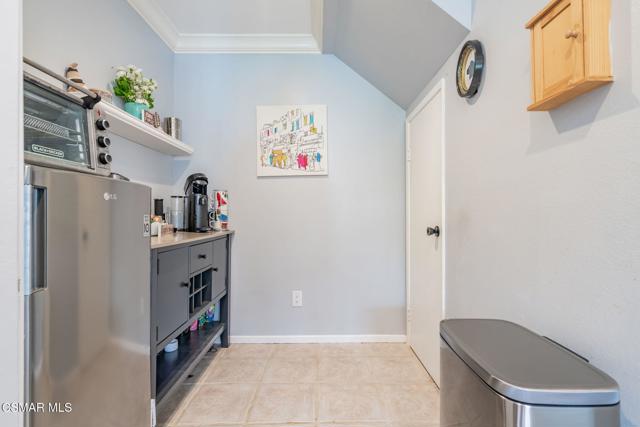 15175 Marquette Street, Moorpark CA: https://media.crmls.org/mediaz/511c0462-74a4-4dae-8e02-91e08c1f3858.jpg