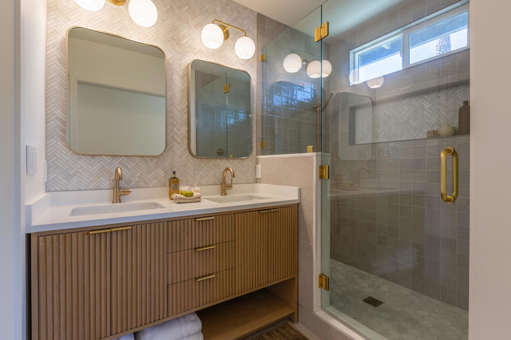 MLS #219138309DA image #35