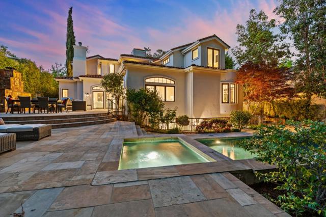 6 Zachary Court, Menlo Park CA: https://media.crmls.org/mediaz/511c5162-70e7-48b9-b733-cb28cc99d19e.jpg