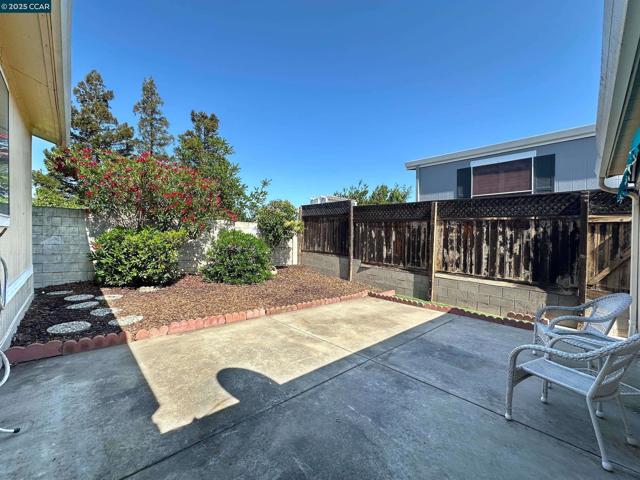 1840 Paris Ln, Antioch CA: https://media.crmls.org/mediaz/511cb8cf-ba08-46ee-90ad-ac688200f7c2.jpg