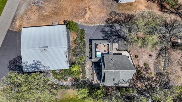 20944 Woodside Way, Groveland CA: https://media.crmls.org/mediaz/511cda00-9f41-47d3-9590-e8ed48b6fe2e.jpg