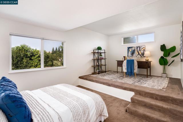 169 Larkwood Cir, Danville CA: https://media.crmls.org/mediaz/511d41bd-e027-4bfd-bf3e-f6c2fe29458f.jpg
