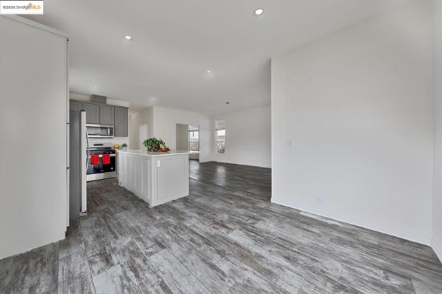 5922 Cackler LN, Citrus Heights CA: https://media.crmls.org/mediaz/511de4f2-856d-4150-b2b5-99b787bc6c43.jpg
