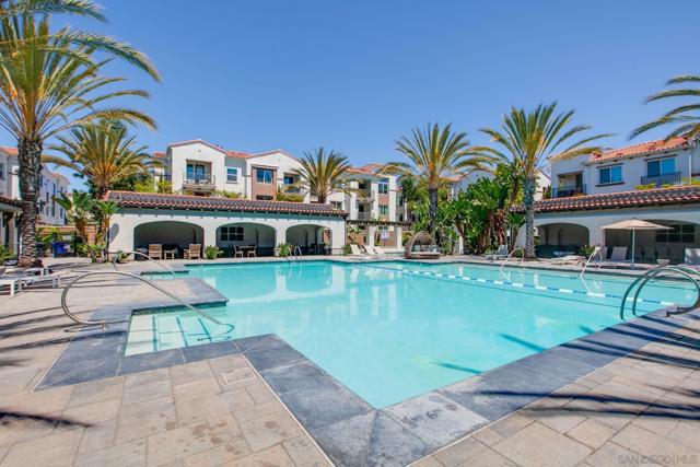 4719 Crespi Ct, Carlsbad CA: https://media.crmls.org/mediaz/511fae33-7554-4d29-9b4c-a4a54f7c825f.jpg