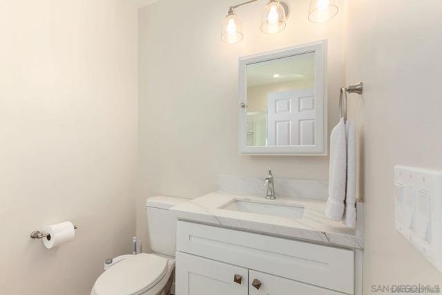 9431 W Lilac Rd, Escondido CA: https://media.crmls.org/mediaz/51201de8-3410-44e6-bd9b-7078e983bb17.jpg