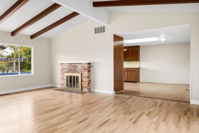 232 Peninsula Drive, Marina CA: https://media.crmls.org/mediaz/512061d9-13c7-440e-bcca-902868957e8c.jpg