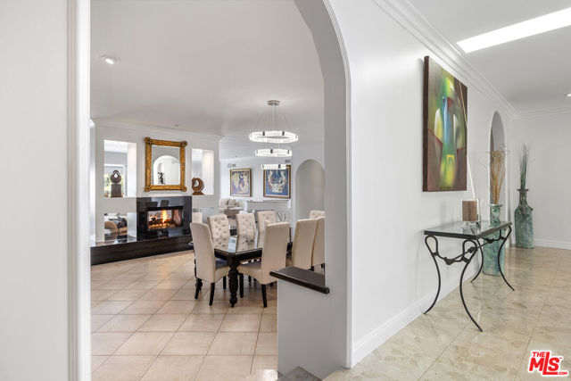 7834 Electra Drive, Los Angeles CA: https://media.crmls.org/mediaz/5120f70a-cfc6-4748-b681-c9105dc37abb.jpg